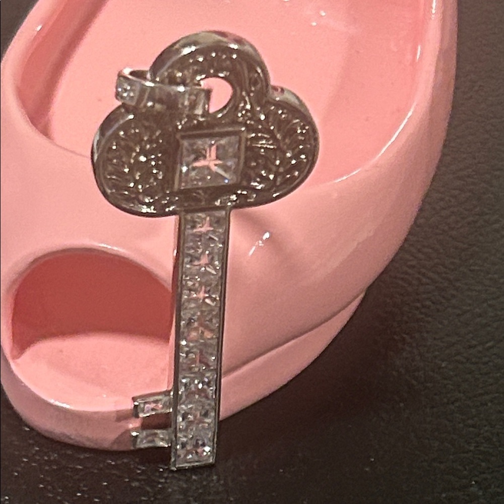 Vintage Authentic Silver 925 Crystal and Moissanite Key Charm Pendent 🔥
